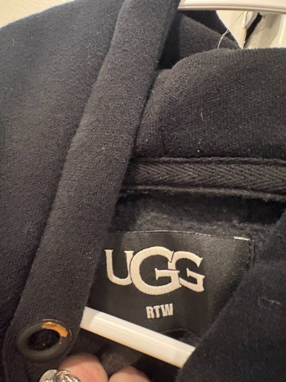 UGG Women's Large Sweatshirt - Picture 2 of 5